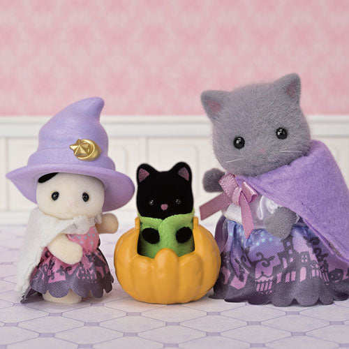 Calico Critters: Halloween Surprise Party Set