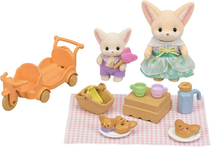 Calico Critters: Sunny Picnic Set (Fennec Fox Siblings)