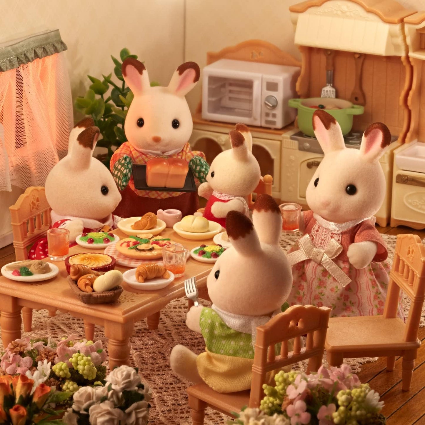 Calico Critters: Chocolate Rabbit Family