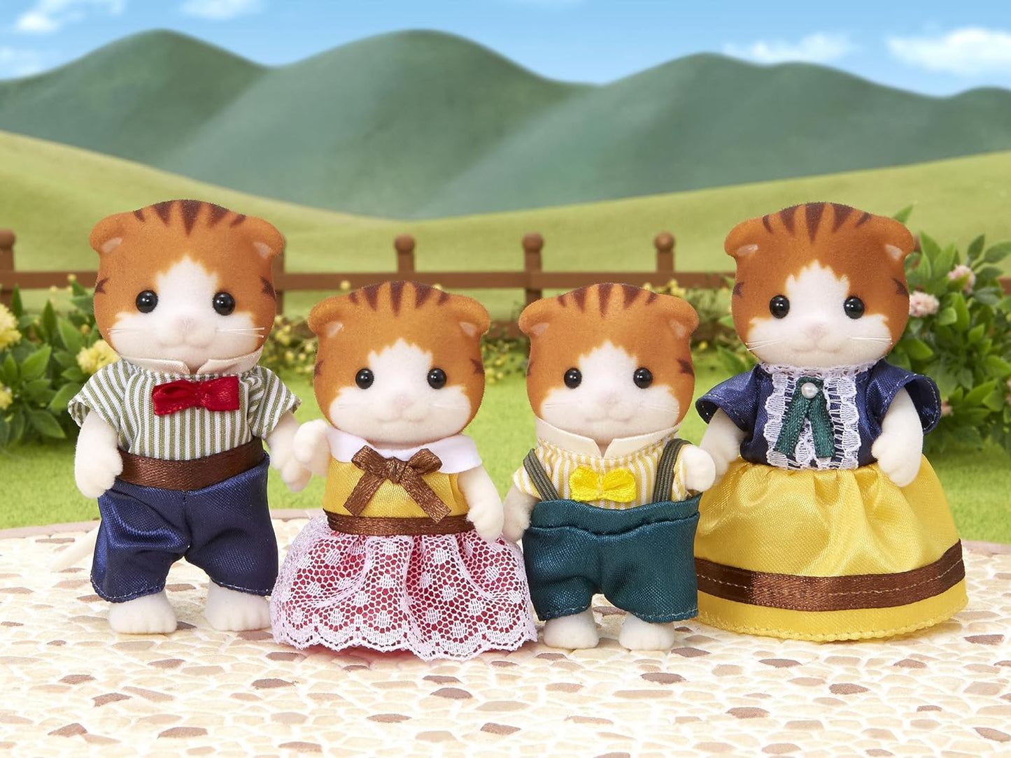 Calico Critters: Maple Cat Family