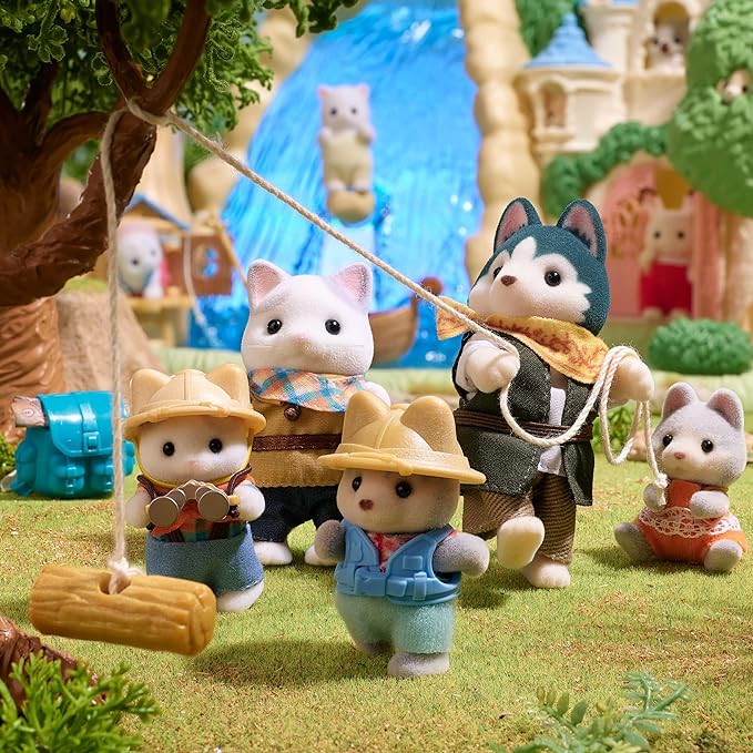 Calico Critters: Husky Hero Adventurer